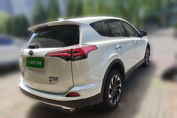 Used Toyota RAV4 2016 2.5L Automatic 4x4 Elite Edition Rear Right 45 Deg