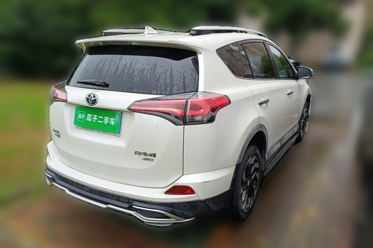 Used Toyota RAV4 2016 2.5L Automatic 4x4 Prestige Edition Rear Right 45 Deg