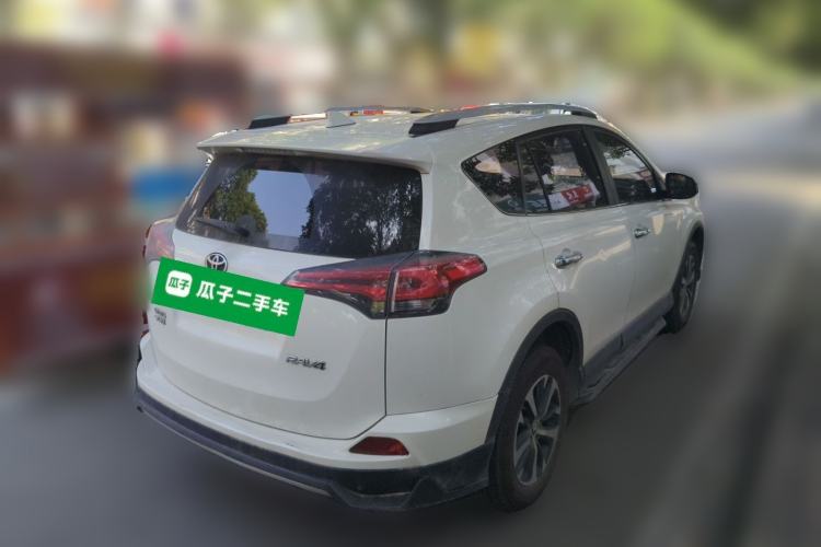 Used Toyota RAV4 2016 2.0L CVT Two-Wheel Drive Fashion Edition China V Standard Rear Right 45 Deg