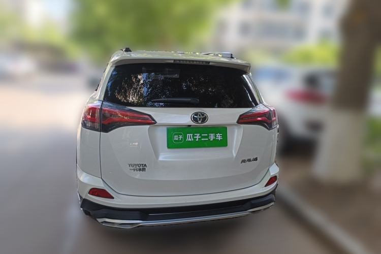 Used Toyota RAV4 2016 2.0L CVT Two-Wheel Drive Smart Edition China V Standard Rear