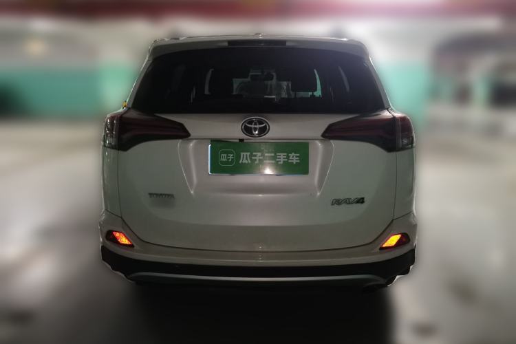 Used Toyota RAV4 2016 2.0L CVT Two-Wheel Drive Smart Edition China V Standard Rear