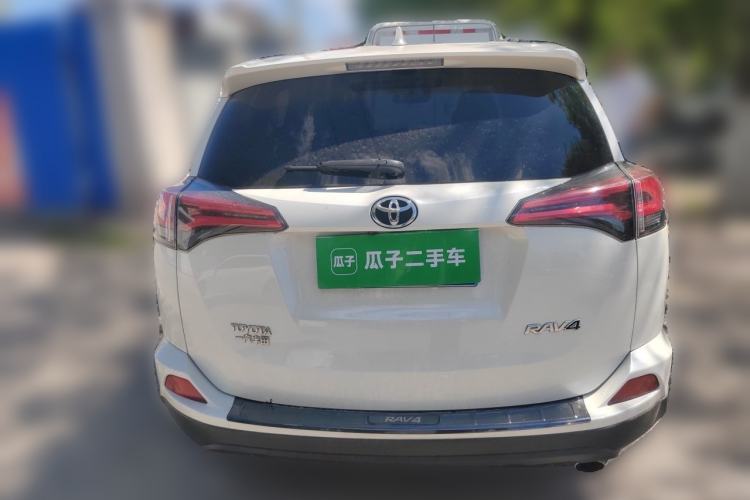 Used Toyota RAV4 2016 2.0L CVT Two-Wheel Drive Comfort Edition China V Standard Rear