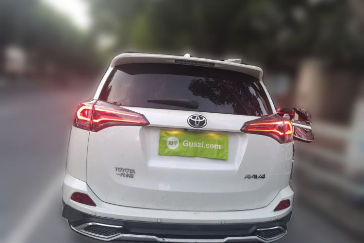 Used Toyota RAV4 2016 2.0L CVT Two-Wheel Drive Comfort Edition China V Standard Rear