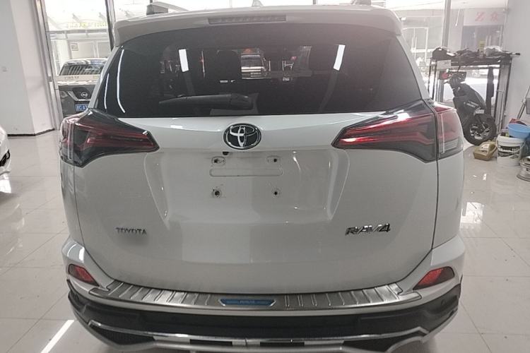 Used Toyota RAV4 2016 2.0L CVT Two-Wheel Drive Smart Edition China V Standard Rear