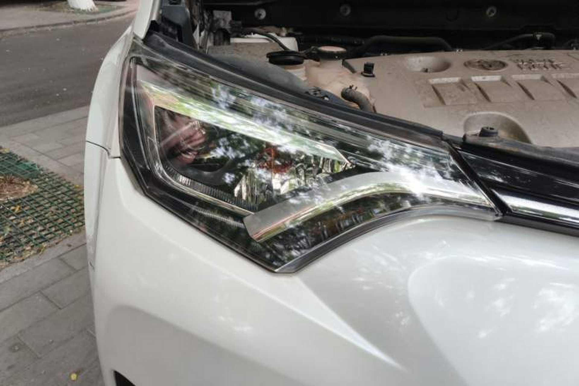 Used Toyota RAV4 2016 2.0L CVT 4x4 New Edition China V Standard Right Front Headlight