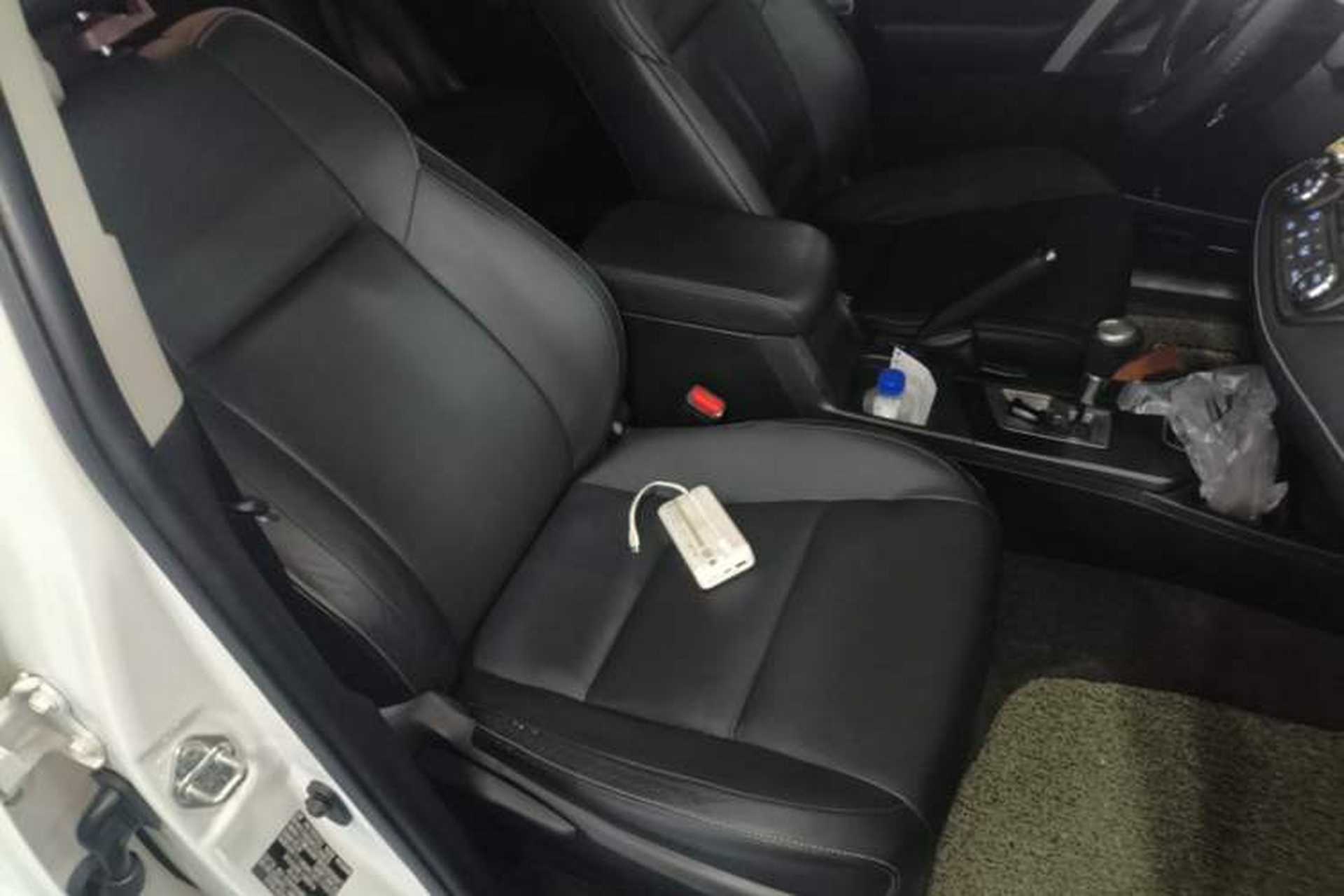 Used Toyota RAV4 2016 2.0L CVT Two-Wheel Drive Smart Edition China V Standard Right Front Seat