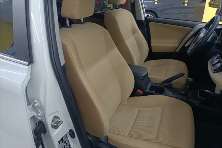 Used Toyota RAV4 2016 2.0L CVT Two-Wheel Drive Urban Edition China V Standard Right Front Seat