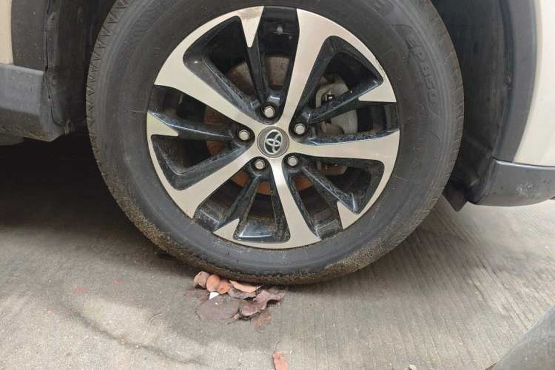 Used Toyota RAV4 2016 2.0L CVT Two-Wheel Drive Fashion Edition China V Standard Right Front Wheel Hub