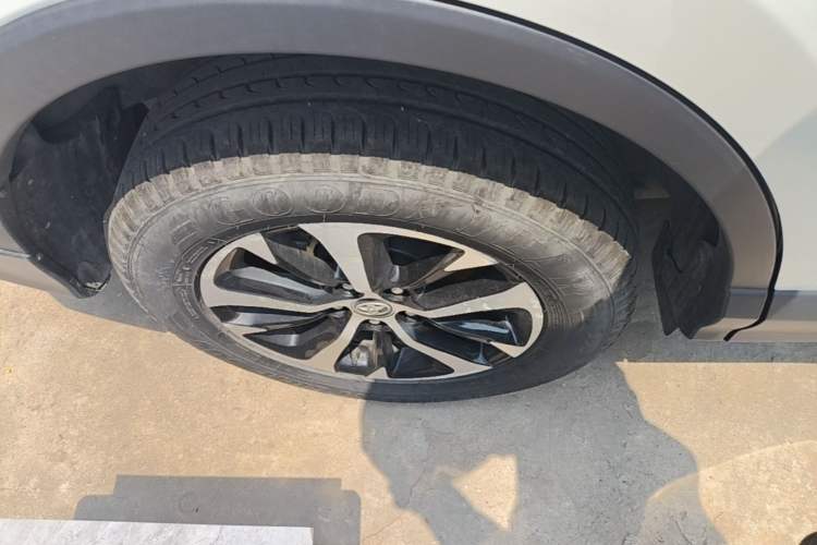 Used Toyota RAV4 2016 2.0L CVT Two-Wheel Drive Comfort Edition China V Standard Right Rear Wheel Hub
