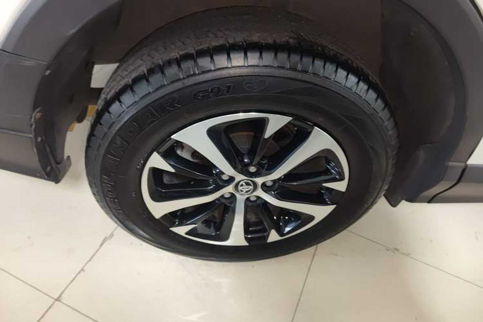Used Toyota RAV4 2016 2.0L CVT Two-Wheel Drive Urban Edition China V Standard Right Rear Wheel Hub