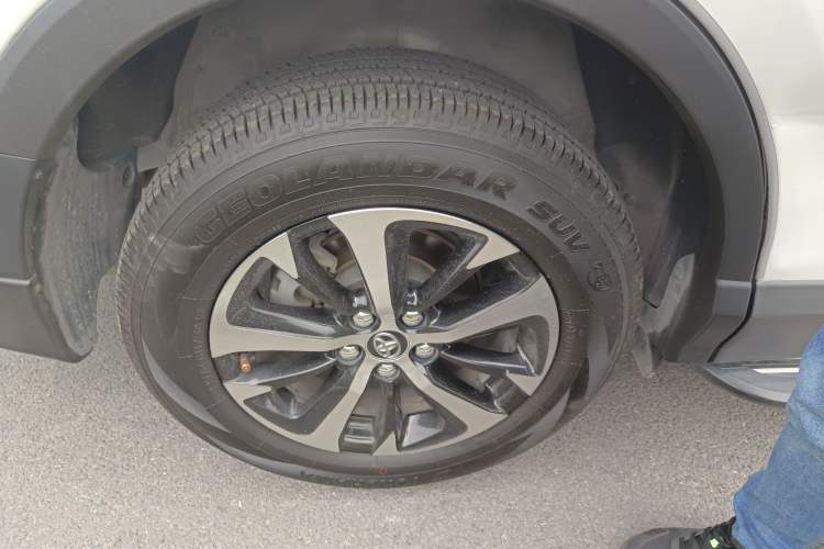 Used Toyota RAV4 2016 2.0L CVT Two-Wheel Drive Urban Edition China V Standard Right Rear Wheel Hub