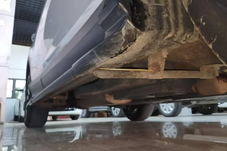 Used Toyota RAV4 2016 2.0L CVT Two-Wheel Drive Fashion Edition China V Standard Right Side Sill