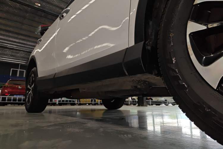 Used Toyota RAV4 2016 2.0L CVT Two-Wheel Drive Fashion Edition China V Standard Right Side Sill