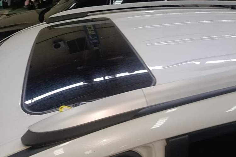 Used Toyota RAV4 2016 2.0L CVT Two-Wheel Drive Fashion Edition China V Standard Roof