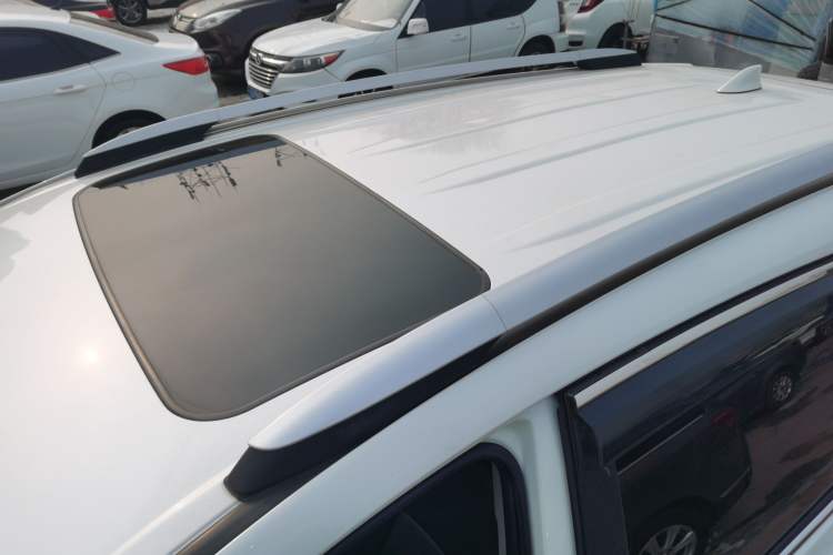 Used Toyota RAV4 2016 2.0L CVT Two-Wheel Drive Comfort Edition China V Standard Roof