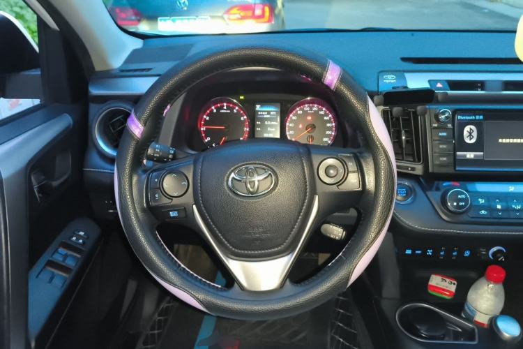 Used Toyota RAV4 2016 2.0L CVT 4x4 New Edition China V Standard Steering Wheel