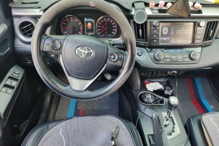 Used Toyota RAV4 2016 2.0L CVT 4x4 New Edition China V Standard Steering Wheel