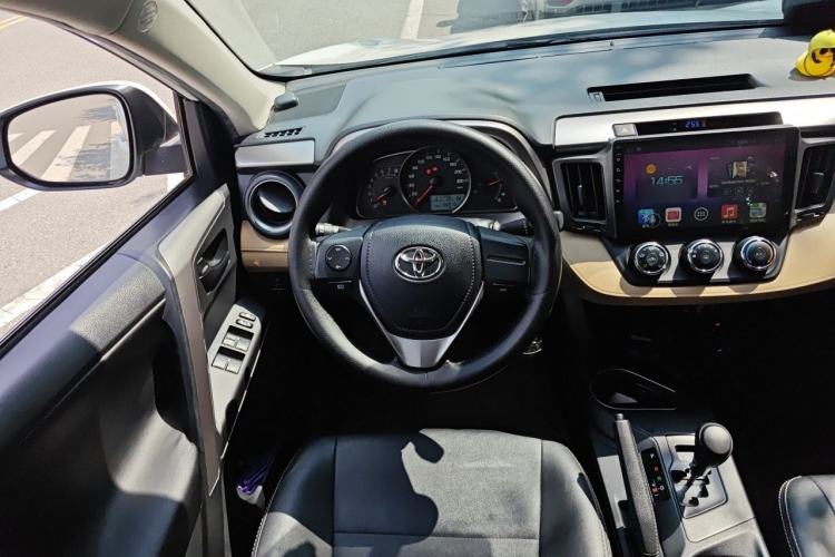Used Toyota RAV4 2016 2.0L CVT Two-Wheel Drive Urban Edition China V Standard Steering Wheel