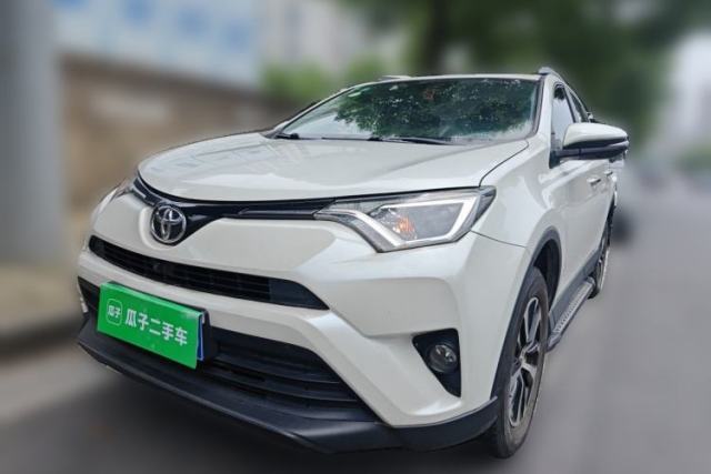 Used Toyota RAV4 2016 2.0L CVT Two-Wheel Drive Fashion Edition China V Standard