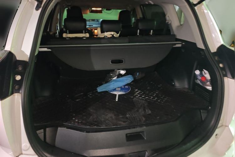 Used Toyota RAV4 2016 2.0L CVT Two-Wheel Drive Fashion Edition China V Standard Trunk