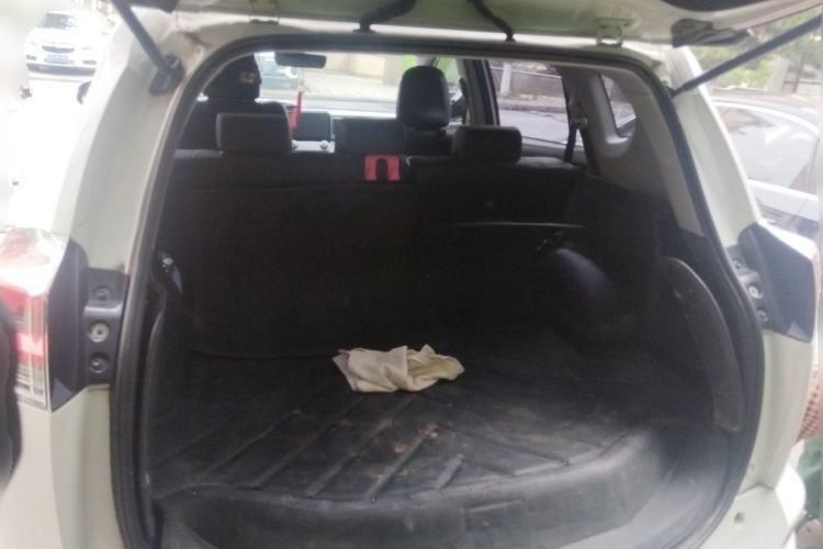 Used Toyota RAV4 2016 2.0L CVT 4x4 New Edition China V Standard Trunk