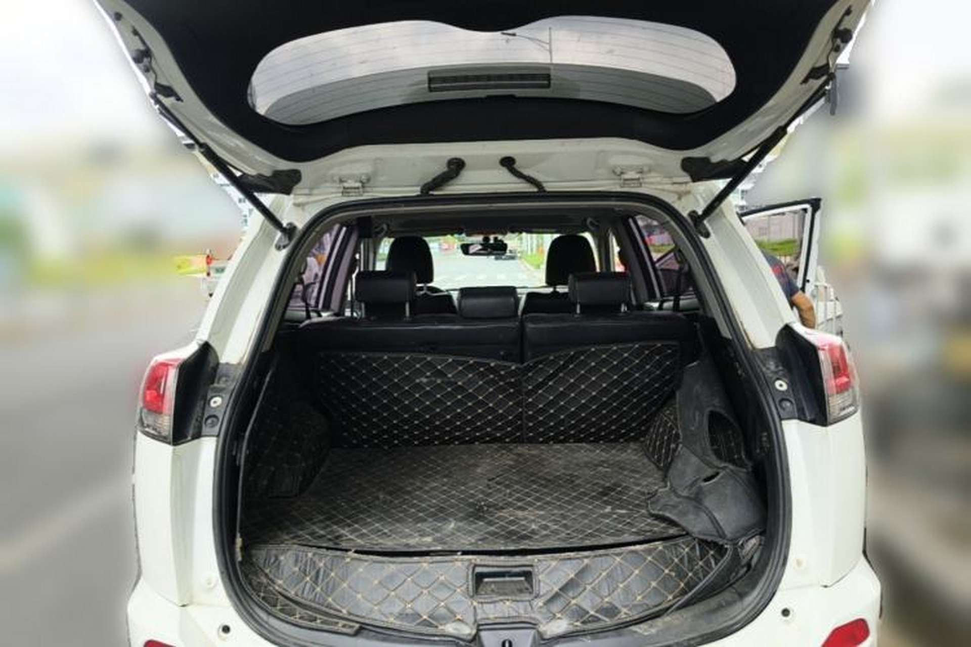 Used Toyota RAV4 2016 2.0L CVT Two-Wheel Drive Smart Edition China V Standard Trunk