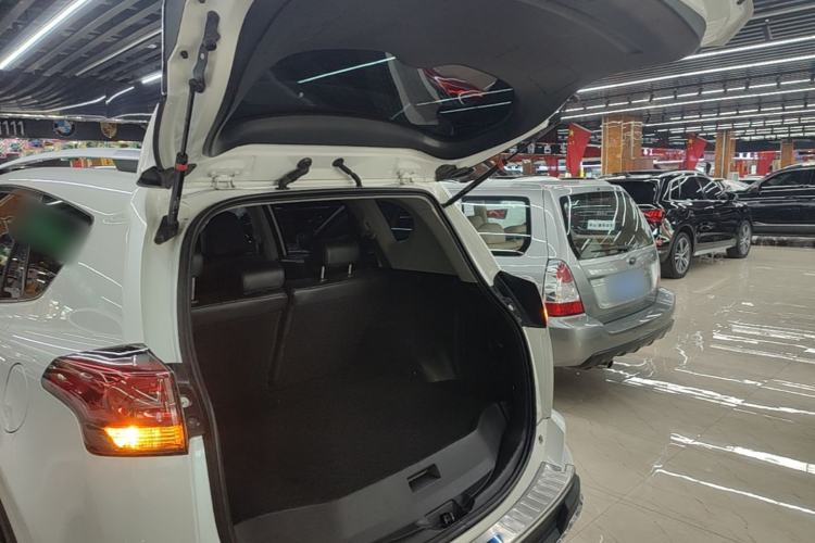 Used Toyota RAV4 2016 2.0L CVT Two-Wheel Drive Fashion Edition China V Standard Trunk