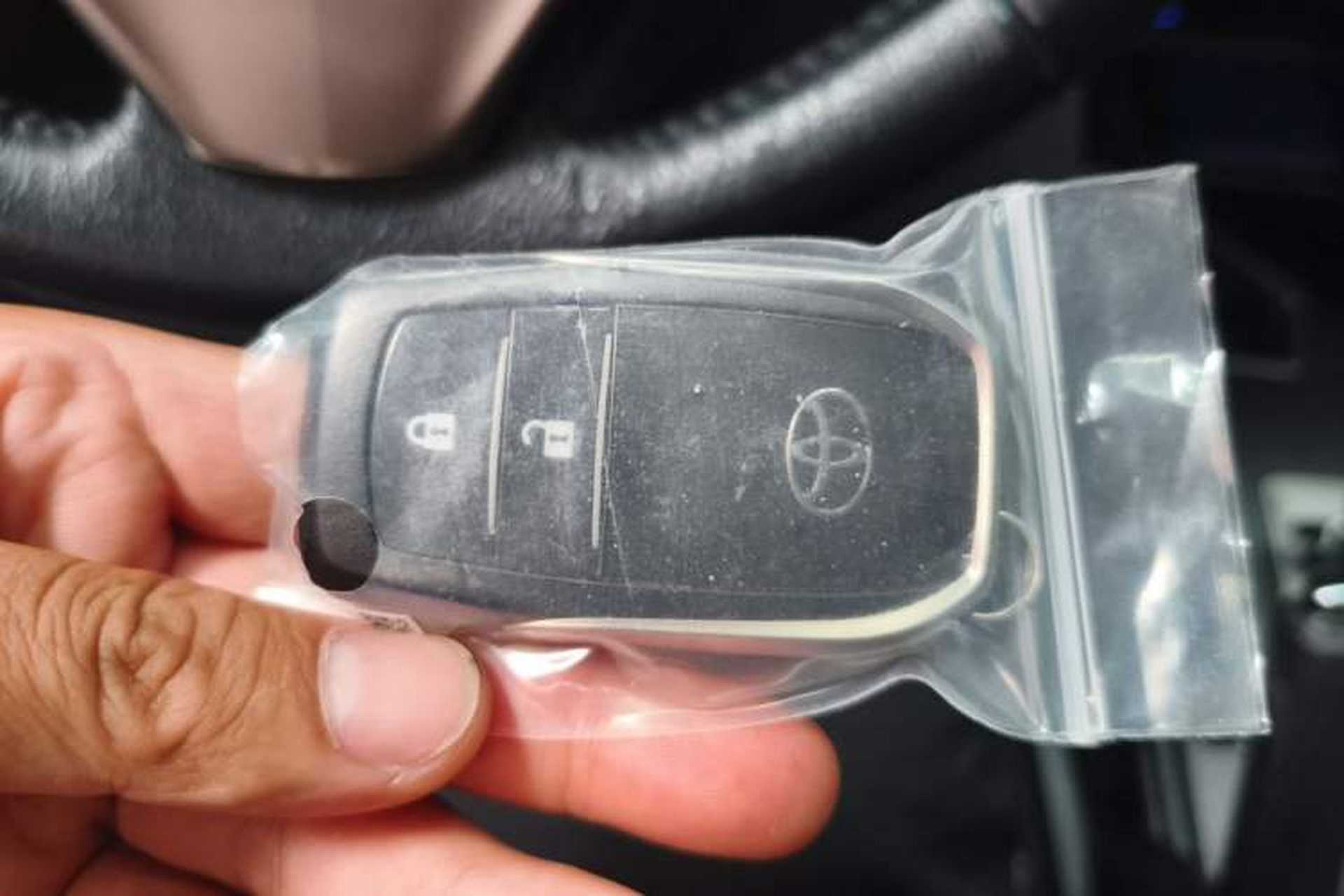 Used Toyota RAV4 2016 2.0L CVT 4x4 New Edition China V Standard Vehicle Key