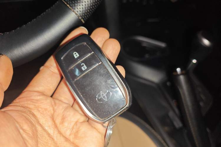 Used Toyota RAV4 2016 2.0L CVT 4x4 New Edition China V Standard Vehicle Key