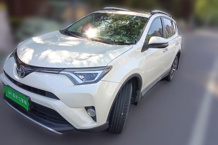 Toyota RAV4 2016 2.0L CVT Two-Wheel Drive Smart Edition China V Standard usado Guazi used car, China used car export, Used car for sale, Used cars, Cheapest cars for sale
