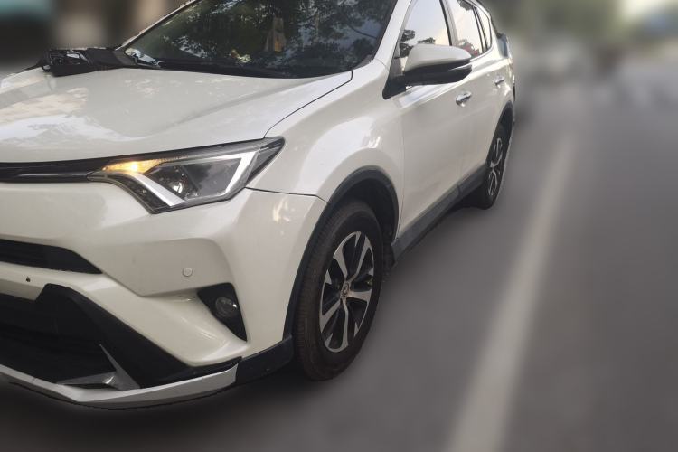 Used Toyota RAV4 2016 2.0L CVT Two-Wheel Drive Comfort Edition China V Standard Guazi used car, China used car export, Used car for sale, Used cars, Cheapest cars for sale
