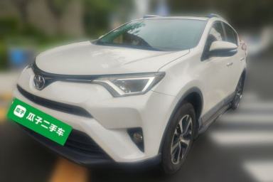 Used Toyota RAV4 2016 2.0L CVT Two-Wheel Drive Fashion Edition China V Standard