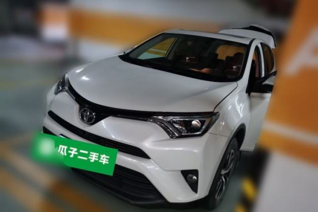 Used Toyota RAV4 2016 2.0L CVT Two-Wheel Drive Fashion Edition China V Standard