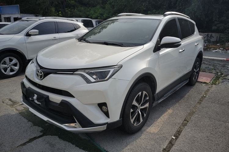 Used Toyota RAV4 2016 2.0L CVT Two-Wheel Drive Fashion Edition China V Standard Guazi used car, China used car export, Used car for sale, Used cars, Cheapest cars for sale