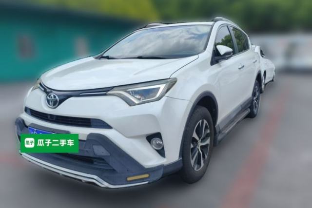 Toyota RAV4 2016 2.0L CVT Two-Wheel Drive Smart Edition China V Standard с пробегом