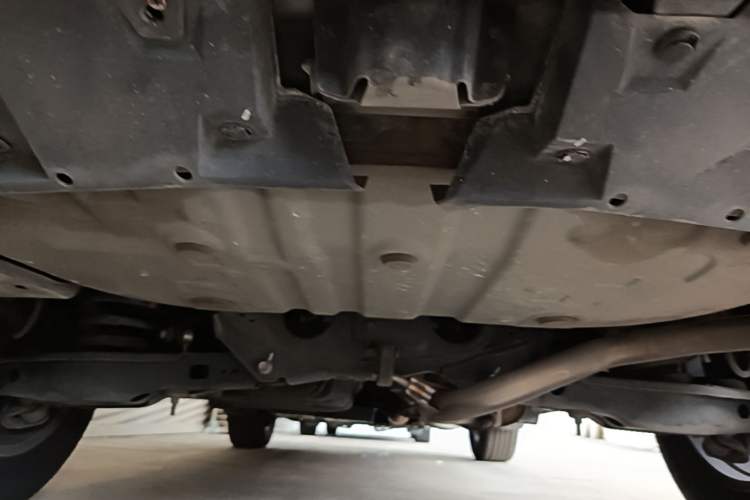 Used Toyota RAV4 2016 2.0L CVT Two-Wheel Drive Fashion Edition China V Standard Chassis Rear