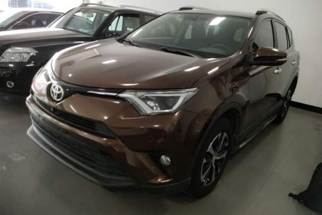 Used Toyota RAV4 2016 2.0L CVT Two-Wheel Drive Fashion Edition China V Standard