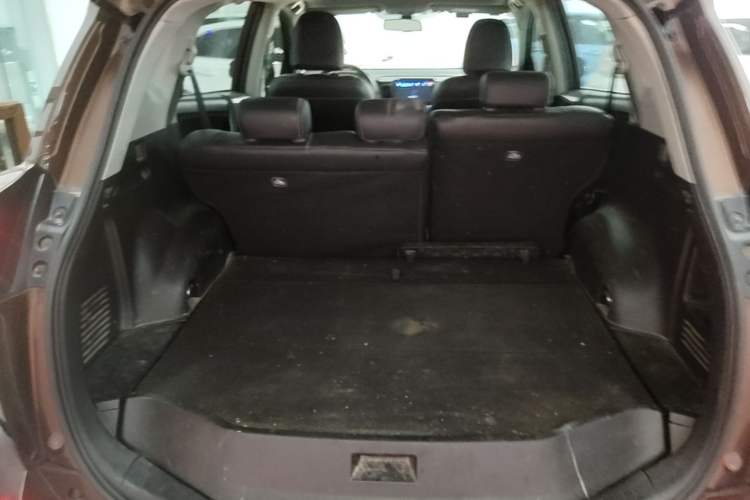 Used Toyota RAV4 2016 2.0L CVT Two-Wheel Drive Fashion Edition China V Standard Trunk