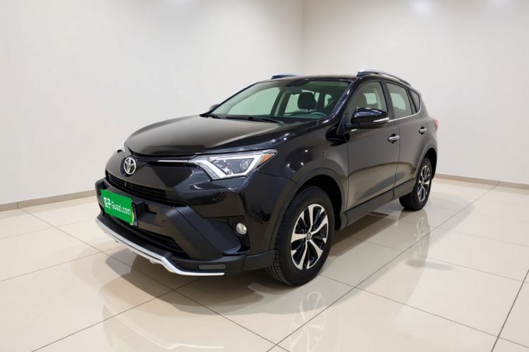 Ojetý Toyota RAV4 2018 2.0L CVT Two-Wheel Drive Fashion X Edition Guazi used car, China used car export, Used car for sale, Used cars, Cheapest cars for sale