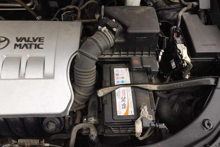 Used Toyota RAV4 2018 2.0L CVT Two-Wheel Drive Fashion X Edition Engine Bay Left