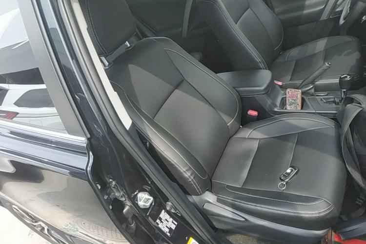 Used Toyota RAV4 2018 2.0L CVT Two-Wheel Drive Fashion X Edition Right Front Seat