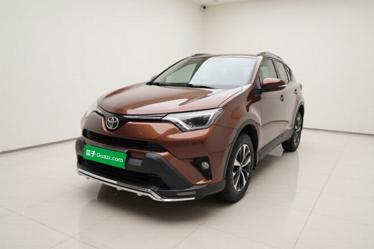 Ojetý Toyota RAV4 2018 2.0L CVT Two-Wheel Drive Fashion X Edition Guazi used car, China used car export, Used car for sale, Used cars, Cheapest cars for sale