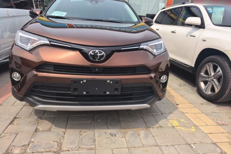Used Toyota RAV4 2018 2.5L Automatic 4x4 Elite i Edition Exterior 2
