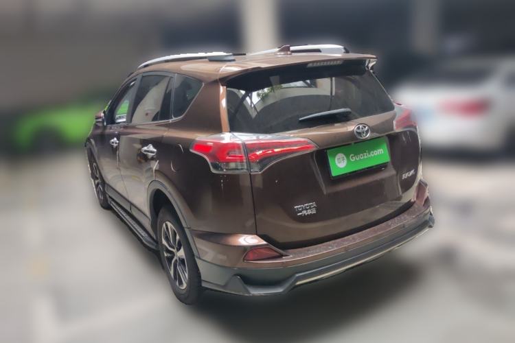 Used Toyota RAV4 2018 2.0L CVT Two-Wheel Drive Fashion X Edition Rear Left 45 Deg