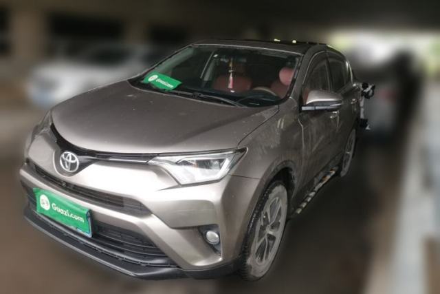 Used Toyota RAV4 2018 2.0L CVT Two-Wheel Drive Fashion X Edition