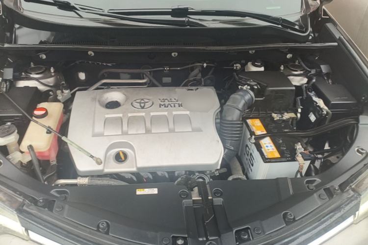 Used Toyota RAV4 2018 2.0L CVT Two-Wheel Drive Fashion X Edition Engine Bay