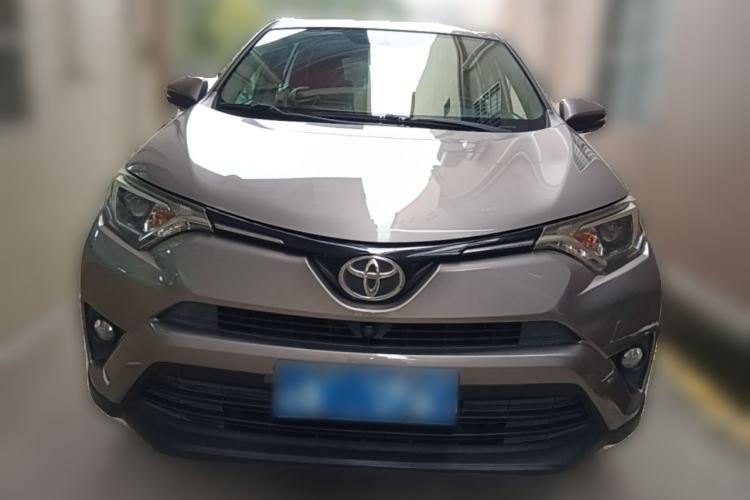 Used Toyota RAV4 2018 2.0L CVT Two-Wheel Drive Fashion X Edition Front