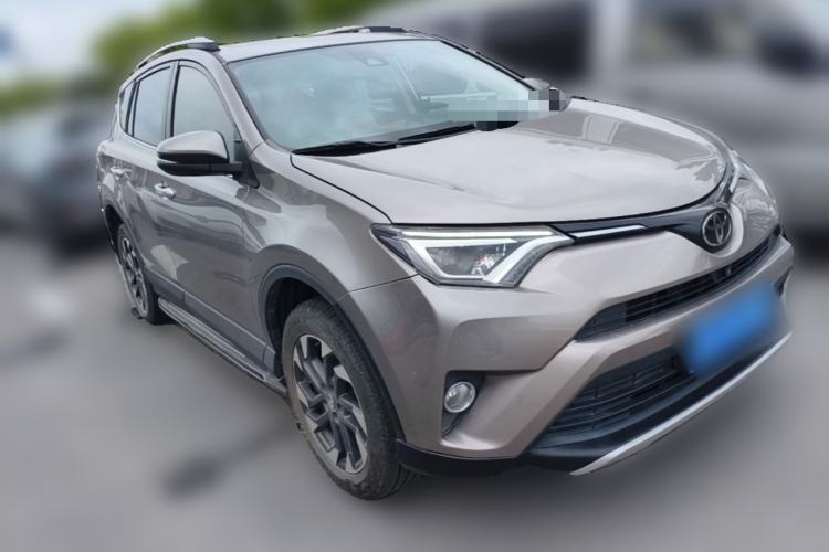 Used Toyota RAV4 2018 2.5L Automatic 4x4 Elite i Edition Front Right 45 Deg