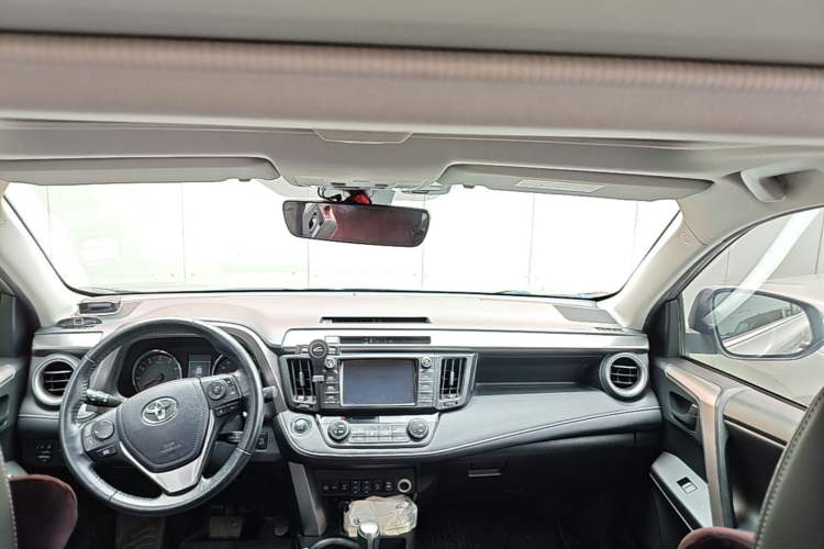 Used Toyota RAV4 2018 2.5L Automatic 4x4 Elite i Edition Headliner