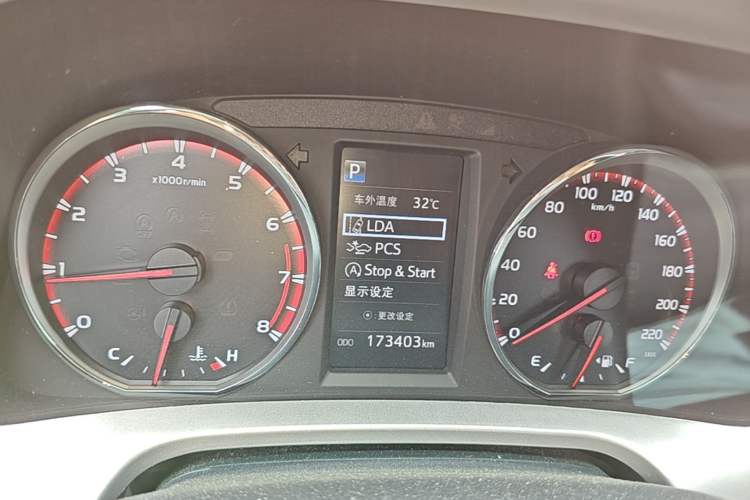 Used Toyota RAV4 2018 2.5L Automatic 4x4 Elite i Edition Instrument Cluster